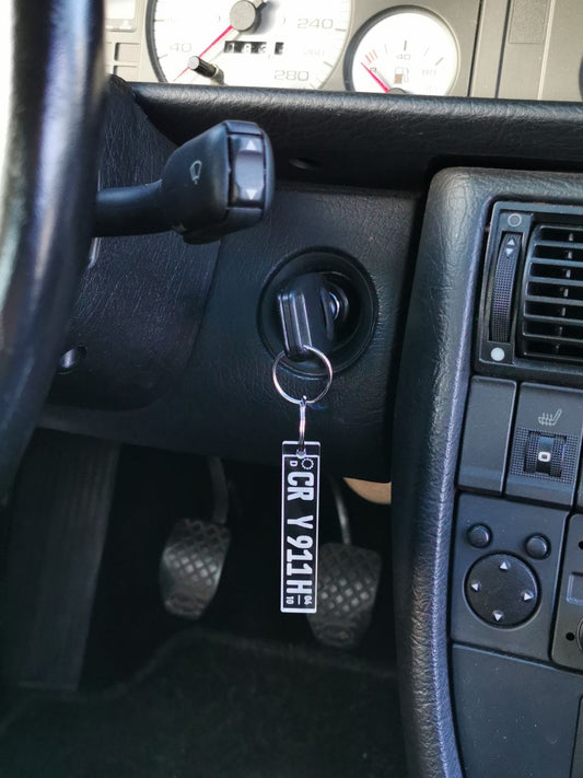 Schlüsselanhänger "KFZ Kennzeichen" - Ausführung PKW, Länge 80mm - Plexiglas® klar