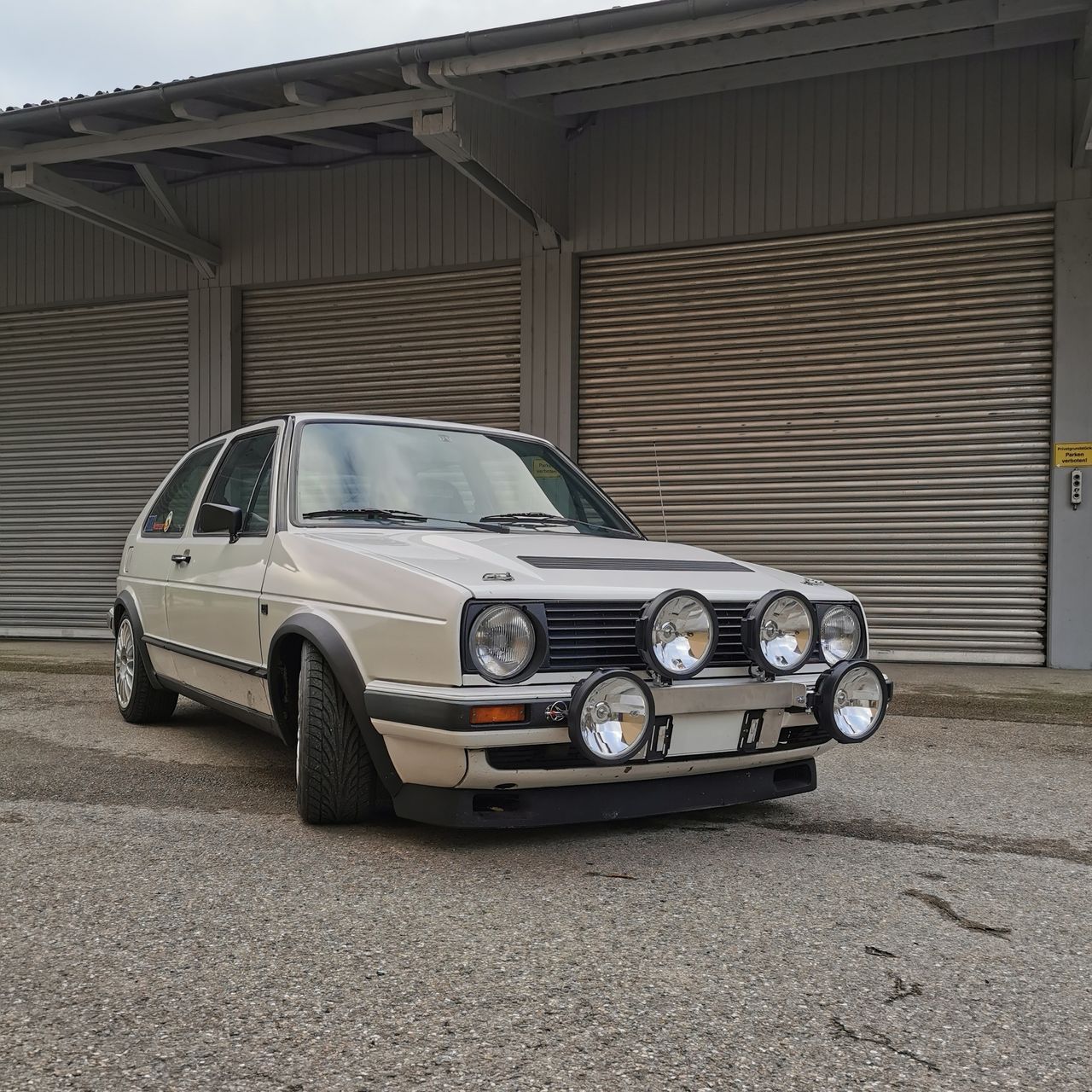 classic nightface - mounting bracket for rallye style lights (high beam) - Volkswagen Golf Mk2