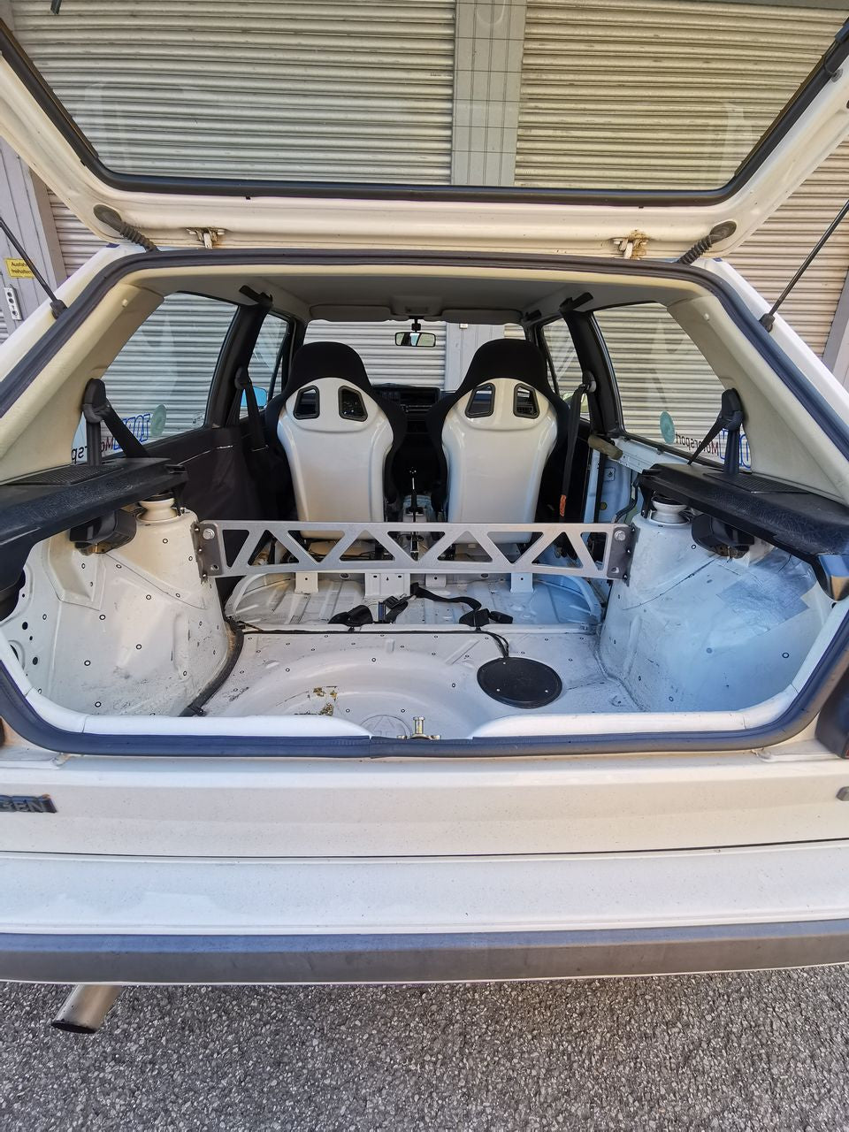 rear strut tower brace "structural aluminum" - Volkswagen Golf Mk2