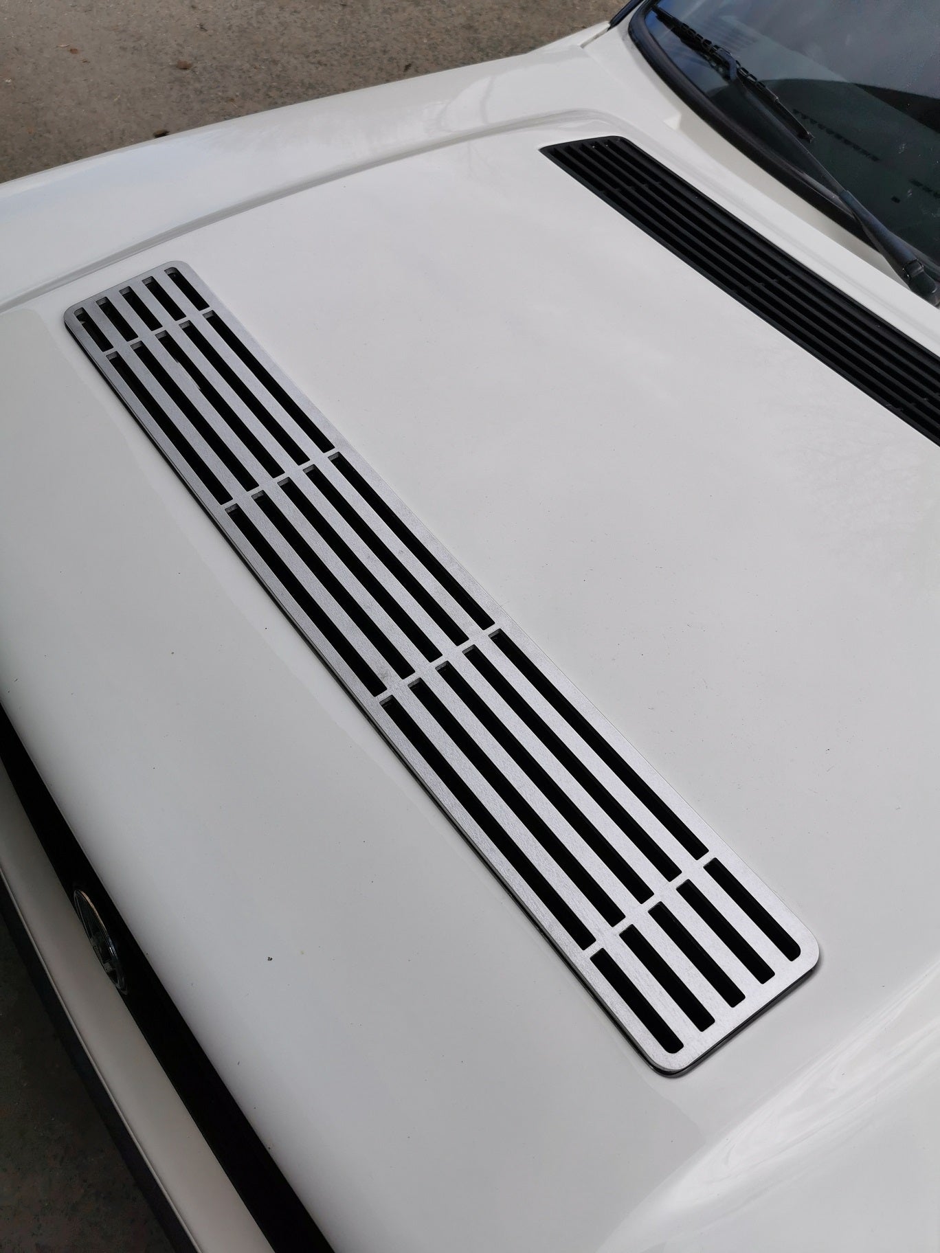 Lancia Delta Integrale - front hood grille - front vent - aluminum