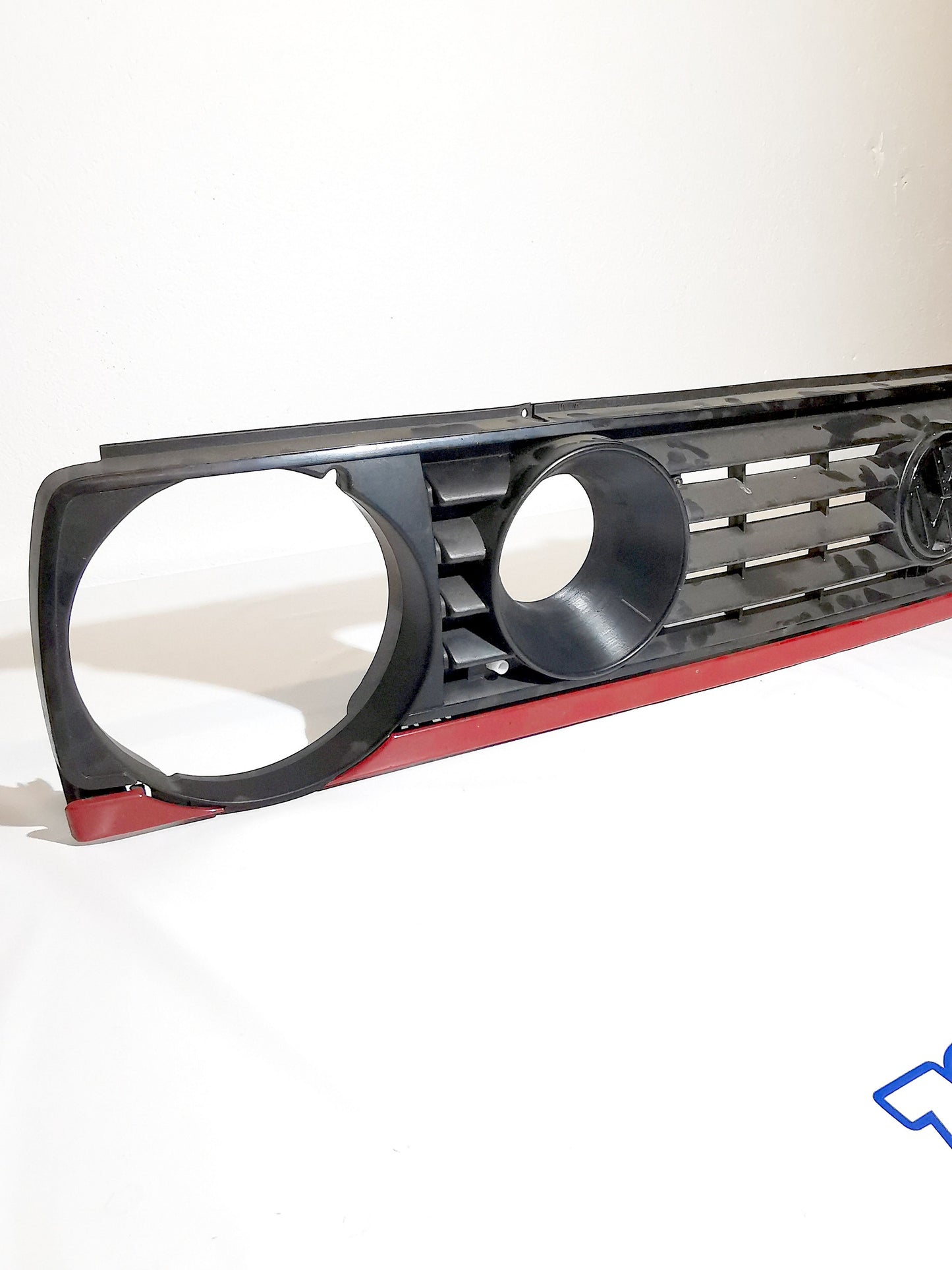 air duct for front grille Volkswagen Golf Mk2, dual rounds, early and late models, passenger (RH)