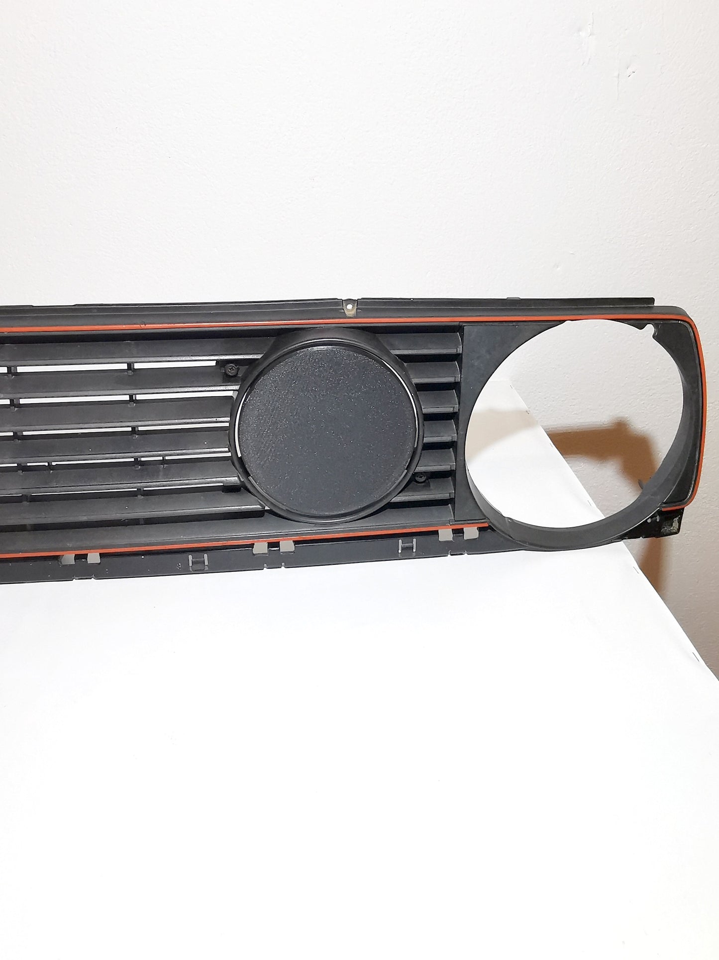 covers for high beam on Volkswagen Golf Mk2 - Set LH+RH - early models (grille with 7 fillets)